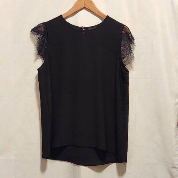 Halogen Women's Size M Black Lace Cap‎ Sleeve Crew Neck Blouse Hi-Low Hemline - Picture 1 of 9